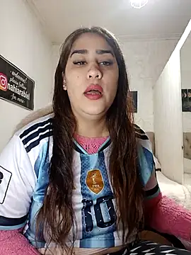 Snapshot of nahiarabiel33 chatting on 07.15.26 nahiarabiel33 online show from 07.15.26