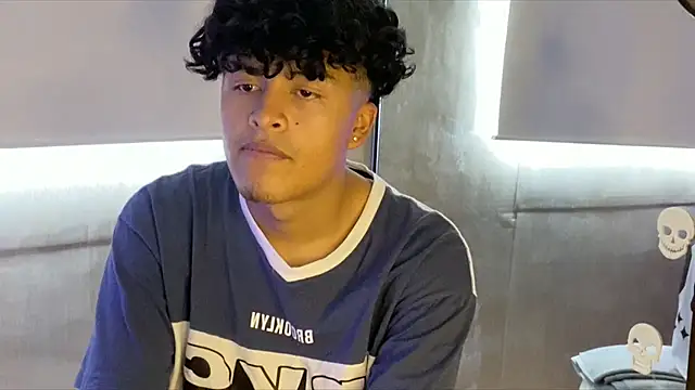 Snapshot of CyrusAndGrase chatting on 01.14.26 CyrusAndGrase online show from 01.14.26