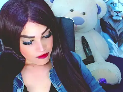 Snapshot of NharaBigCock chatting on 11.16.25 NharaBigCock online show from 11.16.25