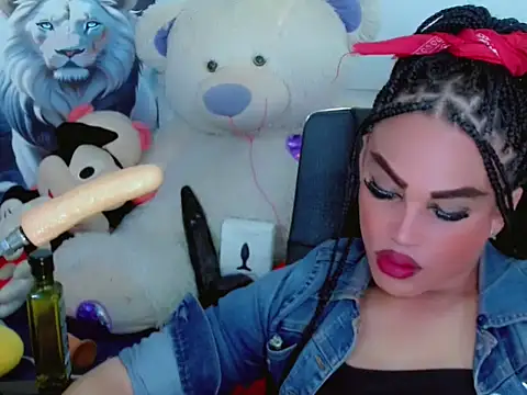 Snapshot of NharaBigCock chatting on 11.23.25 NharaBigCock online show from 11.23.25