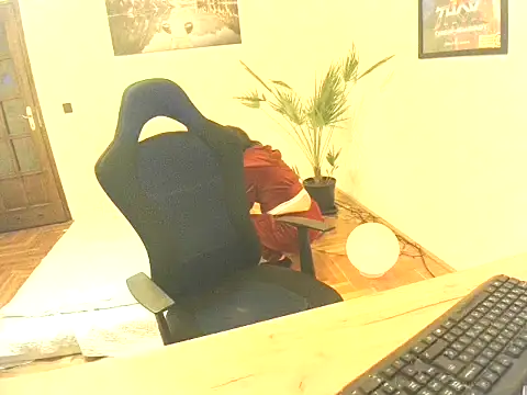 Cicumicus online show from 11.06.25