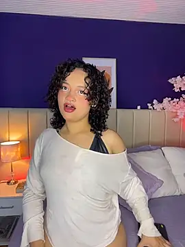 Snapshot of _sarahRose chatting on 02.07.26 sarahRose online show from 02.07.26