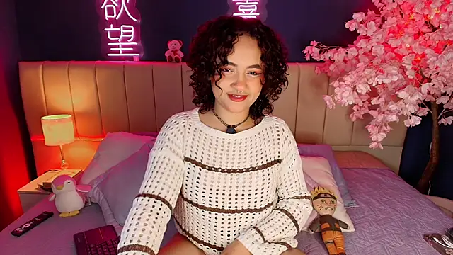 Snapshot of _sarahRose chatting on 02.12.26 sarahRose online show from 02.12.26