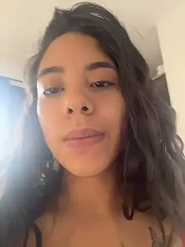 Snapshot of catee_martinez chatting on 11.10.25 catee martinez online show from 11.10.25