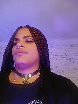 Snapshot of April_Kay chatting on 11.16.25 April Kay online show from 11.16.25