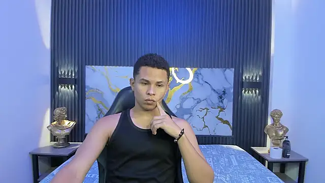 Liams18 online show from 04.10.26