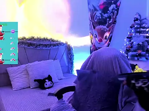 Snapshot of ravencollen chatting on 12.18.25 ravencollen online show from 12.18.25