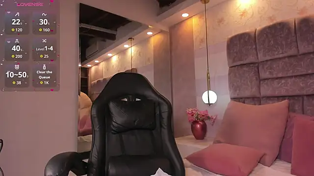 danielamonet online show from 05.18.26