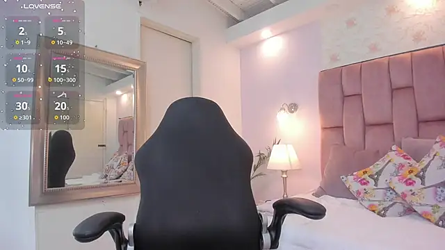danielamonet online show from 05.25.26