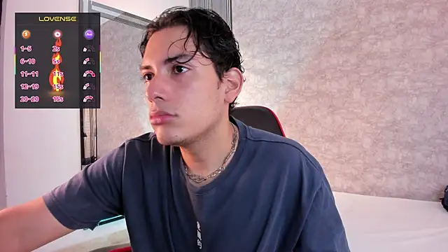 TheoHart  online show from 11.25.25