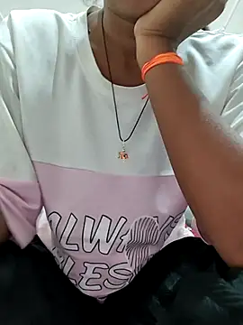 Snapshot of Isha_kumari_69 chatting on 02.18.26 Isha kumari 69 online show from 02.18.26