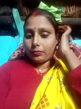 Snapshot of MiniBeast_2 chatting on 11.12.25 MiniBeast 2 online show from 11.12.25