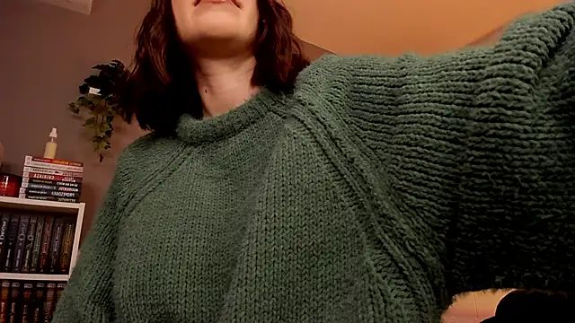 Snapshot of BaeBlossom chatting on 12.01.25 BaeBlossom online show from 12.01.25