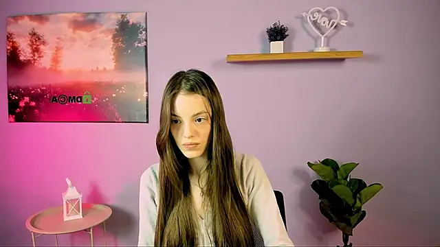 mia starrr  online show from 11.23.25