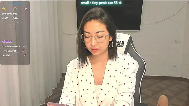 Snapshot of SofiaNour chatting on 05.23.26 SofiaNour online show from 05.23.26