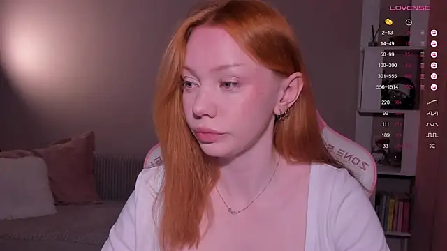 Elisahsthetics online show from 04.25.26