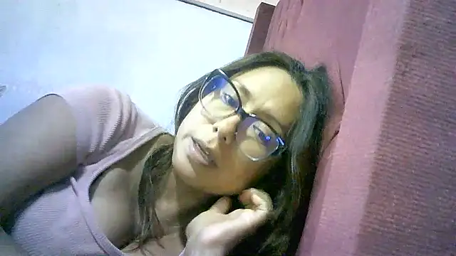 Snapshot of Zulreyna chatting on 07.29.26 Zulreyna online show from 07.29.26