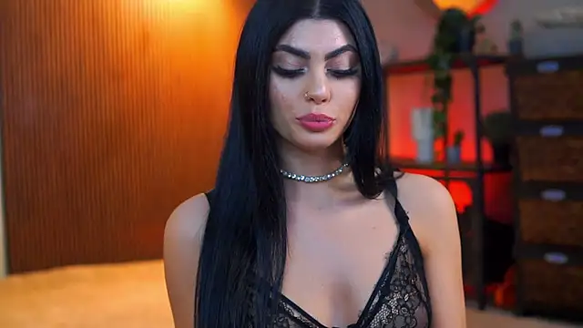 RavennaDArcy online show from 12.02.25