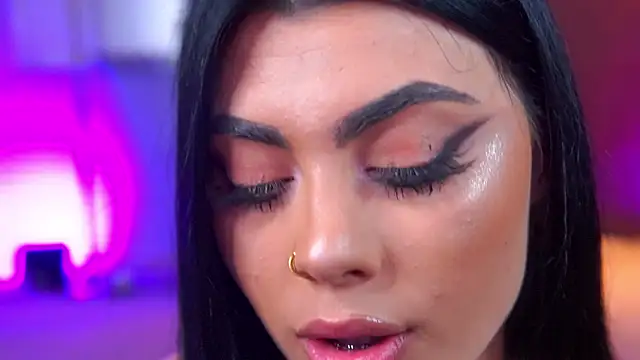 RavennaDArcy online show from 01.14.26