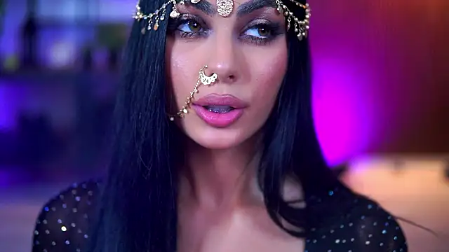 RavennaDArcy online show from 02.18.26