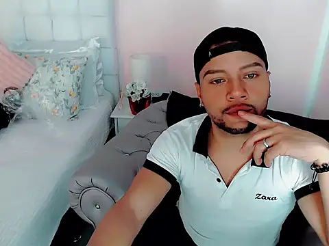 sebastian cruz  online show from 11.13.25