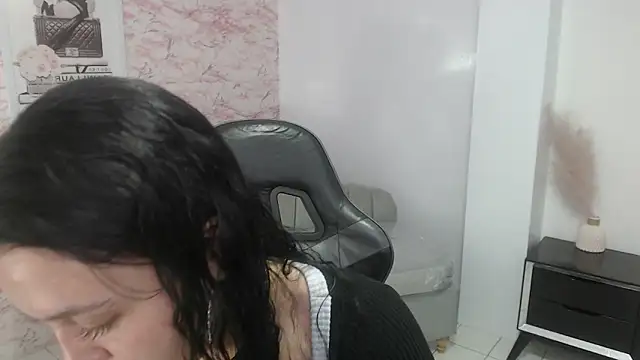 Snapshot of eden_vice_t chatting on 11.12.25 eden vice t online show from 11.12.25