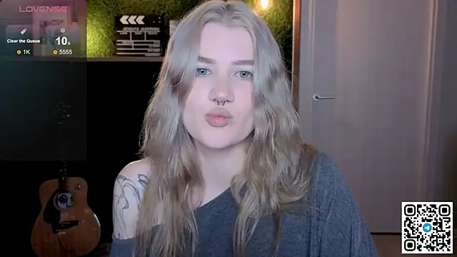 Snapshot of eshleeygreen chatting on 06.06.26 eshleeygreen online show from 06.06.26