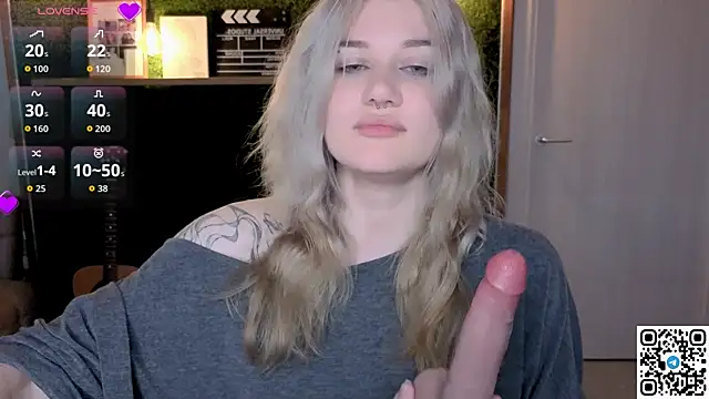 Snapshot of eshleeygreen chatting on 07.02.26 eshleeygreen online show from 07.02.26