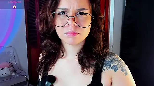 Snapshot of Dubraska_Rubio chatting on 01.14.26 Dubraska Rubio online show from 01.14.26