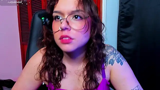 Snapshot of Dubraska_Rubio chatting on 02.12.26 Dubraska Rubio online show from 02.12.26