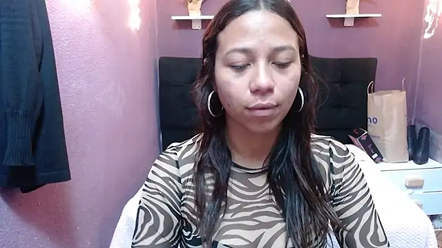 monika 256 online show from 01.12.26