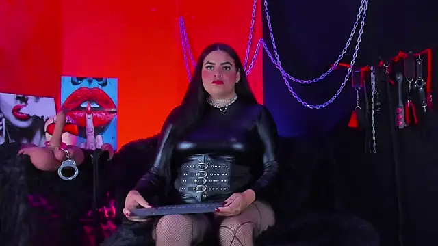 KatrinaStone online show from 01.06.26