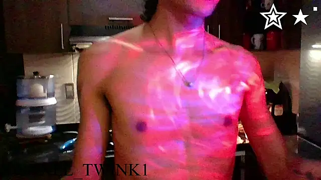 axel love13 online show from 03.04.26