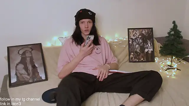 Snapshot of RaidenXL chatting on 01.06.26 RaidenXL online show from 01.06.26