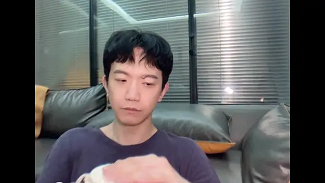 CouplingCry online show from 12.04.25