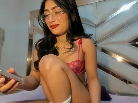 HannaLis online show from 12.15.25