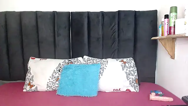 Miss-Berries online show from 02.06.26