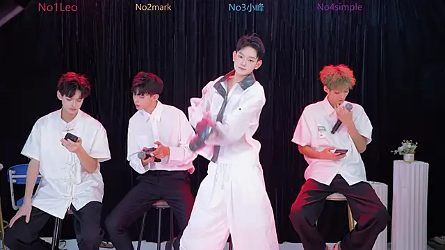 AAA-winner online show from 11.06.25