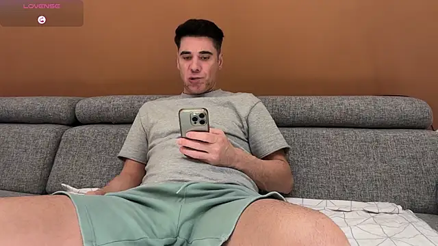 Snapshot of marcoo_x chatting on 11.29.25 marcoo x online show from 11.29.25