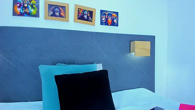 Andhrea Vale online show from 03.05.26