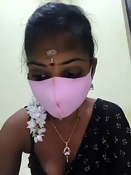 Snapshot of siritelugubutterfly chatting on 11.28.25 siritelugubutterfly online show from 11.28.25