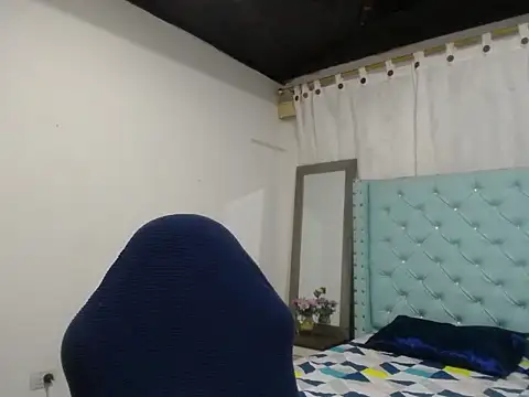 Snapshot of elizabeth_sweetty chatting on 11.15.25 elizabeth sweetty online show from 11.15.25