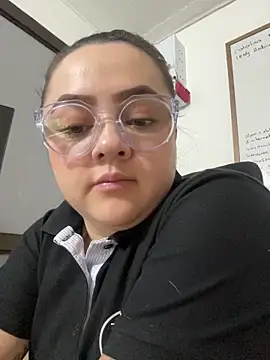 cleo wale  online show from 11.10.25