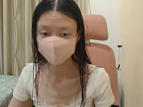 Lil-Cherries online show from 02.06.26