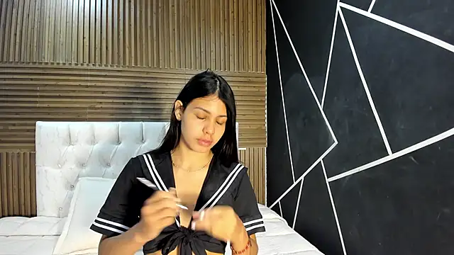 Snapshot of ZarinaWynne chatting on 03.29.26 ZarinaWynne online show from 03.29.26