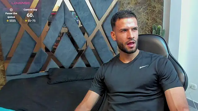 Snapshot of Jacob_Benelli chatting on 02.14.26 Jacob Benelli online show from 02.14.26