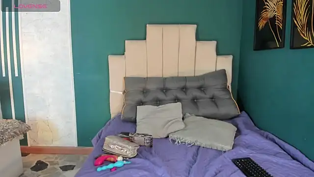 AliceMadnes online show from 01.07.26