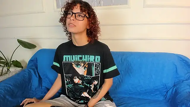 Snapshot of AliceMadnes chatting on 03.09.26 AliceMadnes online show from 03.09.26