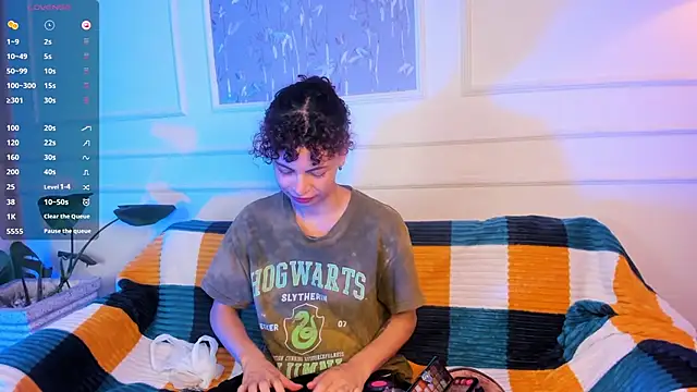 Snapshot of AliceMadnes chatting on 03.22.26 AliceMadnes online show from 03.22.26