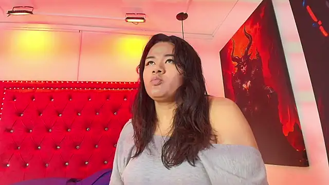 Snapshot of Bella_donnaS chatting on 11.18.25 Bella donnaS online show from 11.18.25